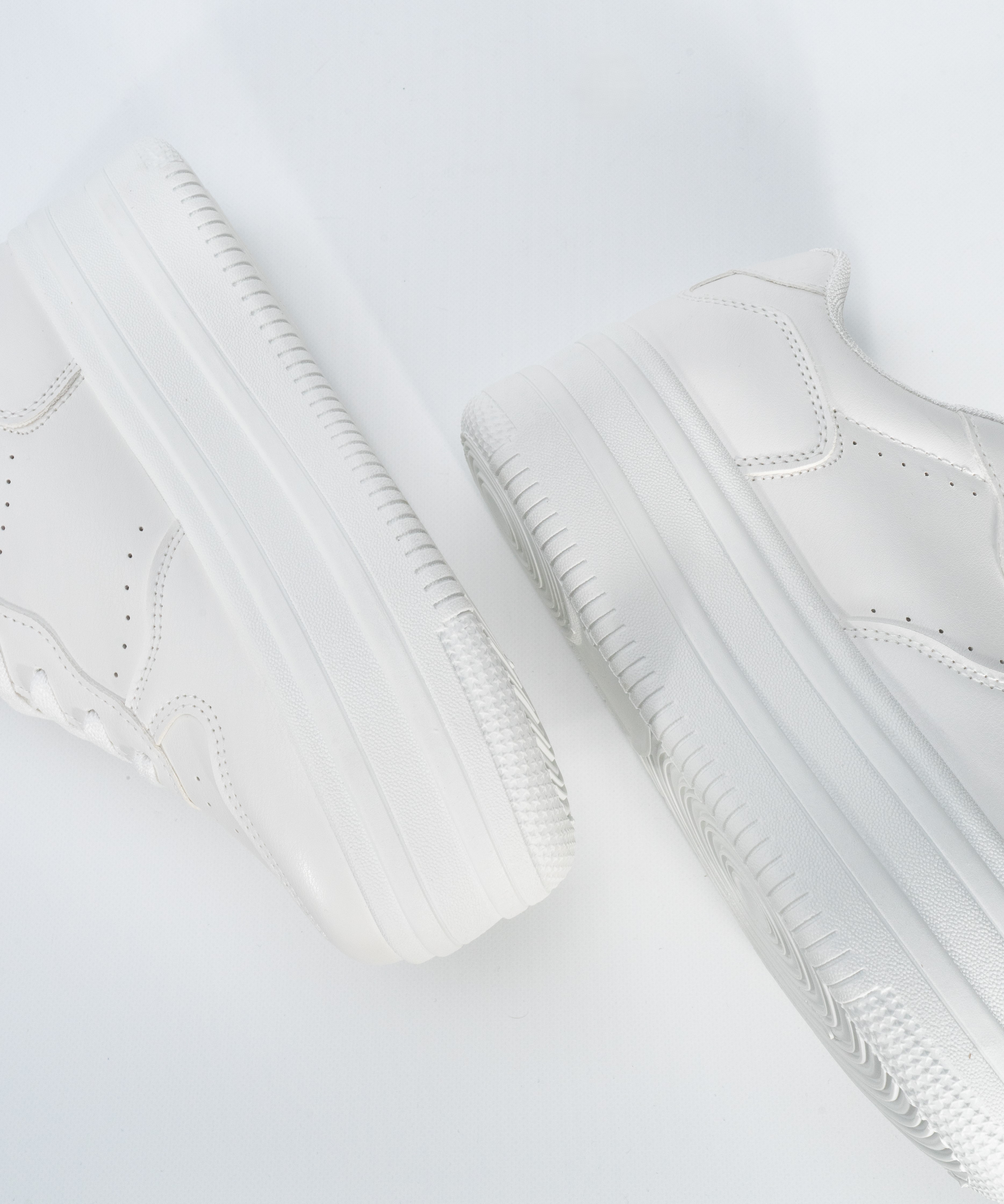 Zapatilla monocolor plataforma image number null